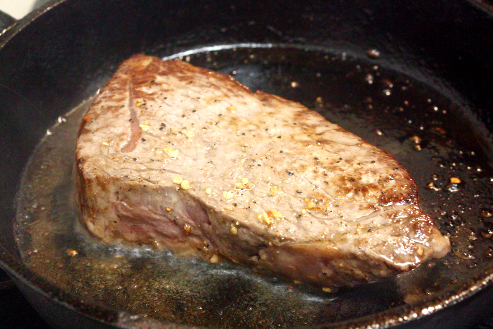 ステーキ肉で簡単・本格。ランボソローストビーフ